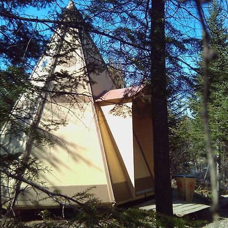 Villa Aux Tipis De La Riviere Sauvage Saint Romain Exterior foto