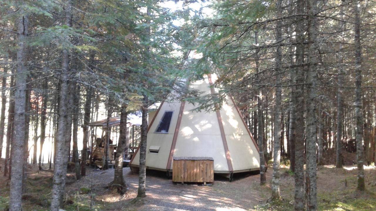 Villa Aux Tipis De La Riviere Sauvage Saint Romain Exterior foto