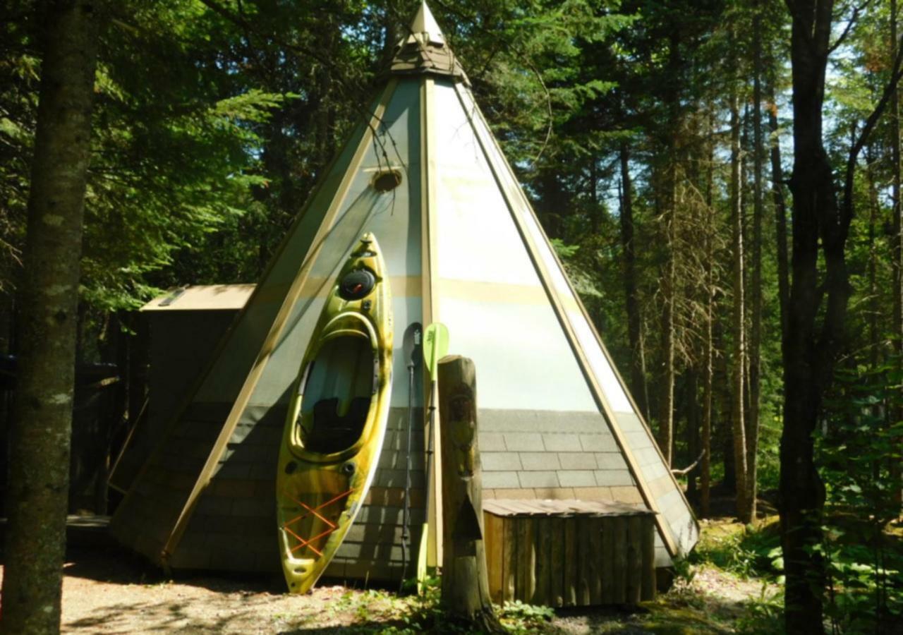 Villa Aux Tipis De La Riviere Sauvage Saint Romain Exterior foto